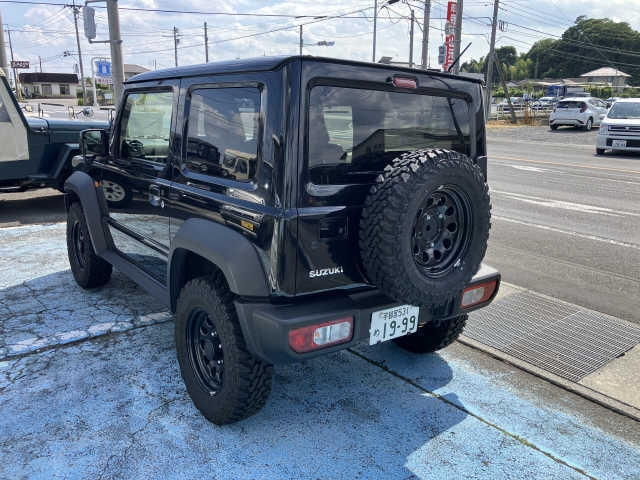SUZUKI JIMNY SIERRA 2023