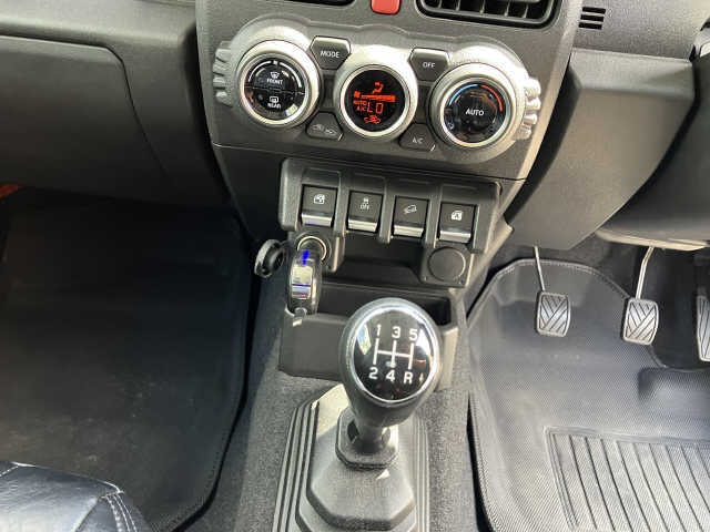 SUZUKI JIMNY SIERRA 2023