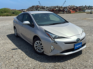 TOYOTA PRIUS 2017