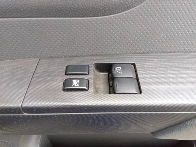 NISSAN AD 2018