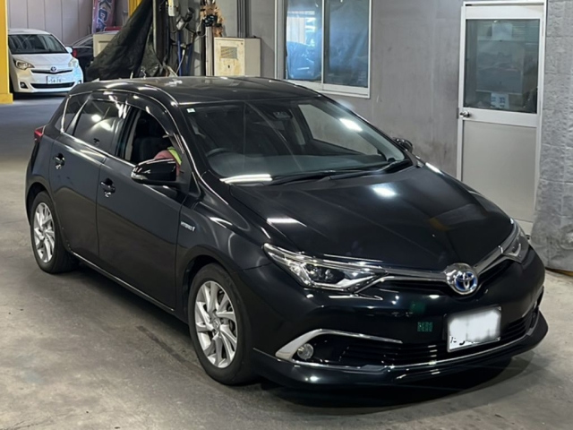 TOYOTA AURIS 2016