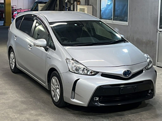 TOYOTA PRIUS ALPHA 2018