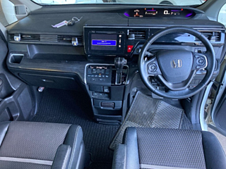 HONDA STEP WAGON 2015
