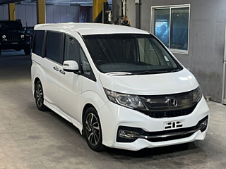 HONDA STEP WAGON 2015