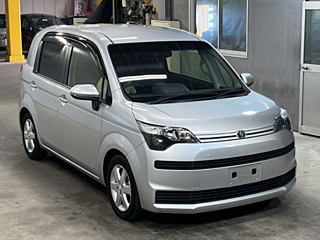 TOYOTA SPADE 2016
