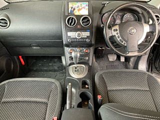 NISSAN DUALIS 2010