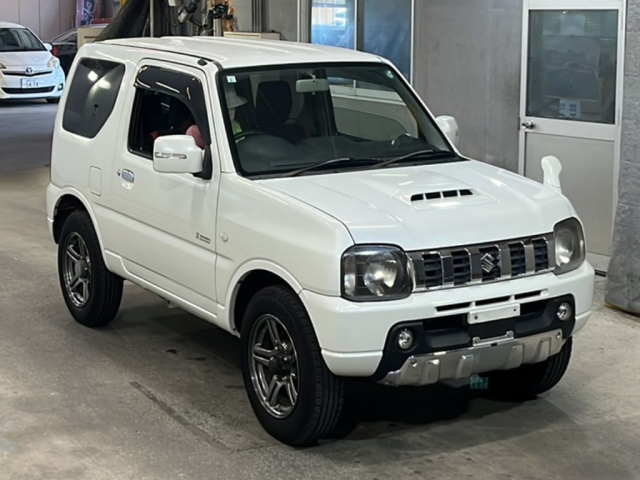 SUZUKI JIMNY 2013