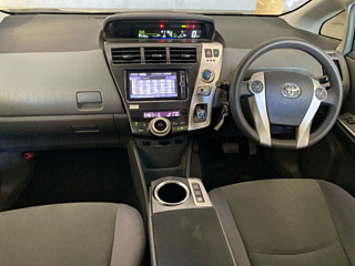 TOYOTA PRIUS ALPHA 2013
