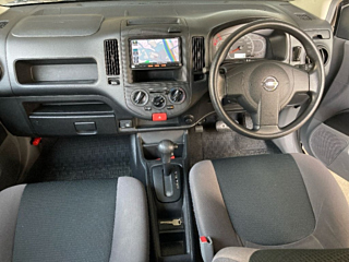 NISSAN AD 2018