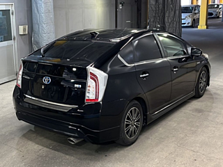 TOYOTA PRIUS 2012