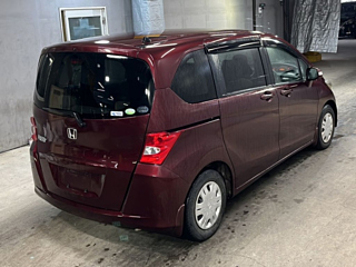 HONDA FREED 2010