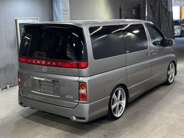 NISSAN ELGRAND 2009