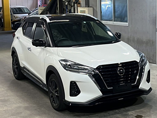 NISSAN KIX 2020