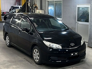 TOYOTA WISH 2012