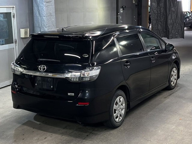TOYOTA WISH 2012