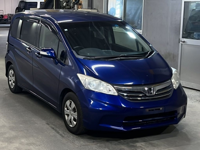 HONDA FREED 2013