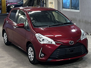 TOYOTA VITZ 2019