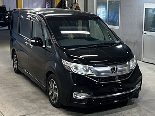HONDA STEP WAGON 2016