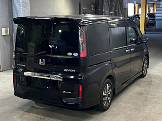 HONDA STEP WAGON 2016