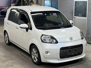 TOYOTA PORTE 2019