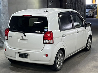 TOYOTA PORTE 2019