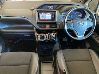 TOYOTA NOAH 2016