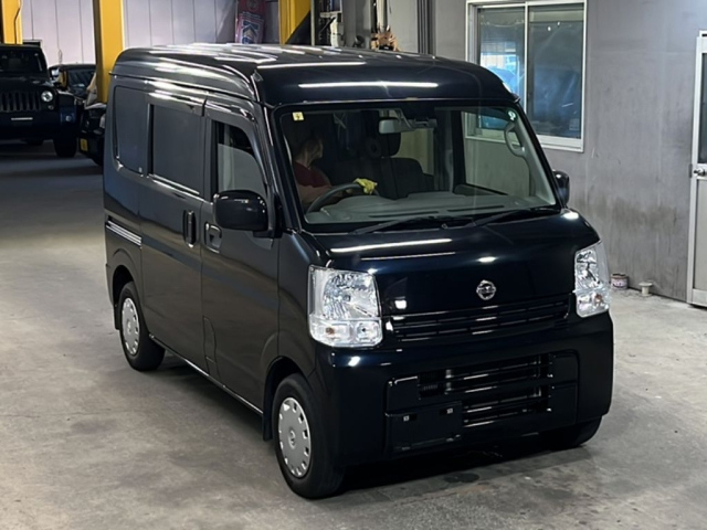NISSAN CLIPPER VAN 2017