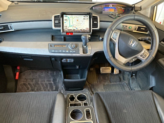 HONDA FREED 2013