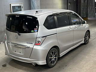 HONDA FREED 2013