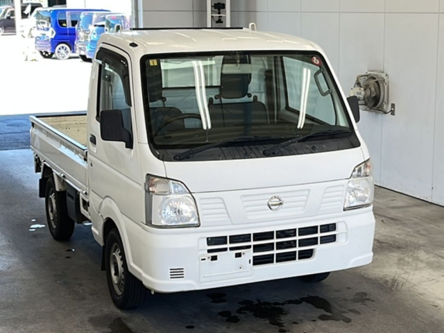 NISSAN CLIPPER TRUCK 2016