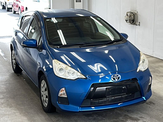 TOYOTA AQUA 2013