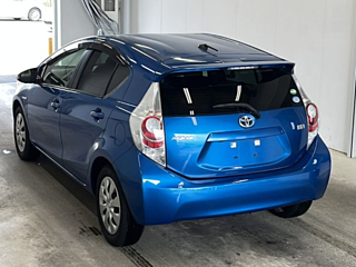 TOYOTA AQUA 2013