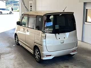 NISSAN ROOX 2012