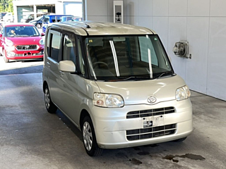 DAIHATSU TANTO 2012