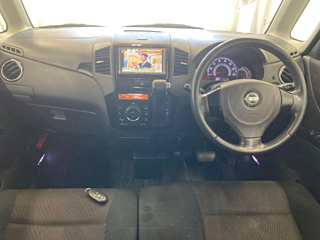 NISSAN ROOX 2010