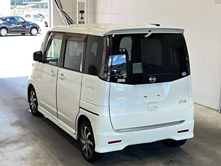 NISSAN ROOX 2010