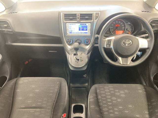 TOYOTA RACTIS 2013