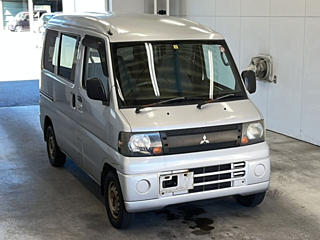MITSUBISHI MINICAB VAN 2009