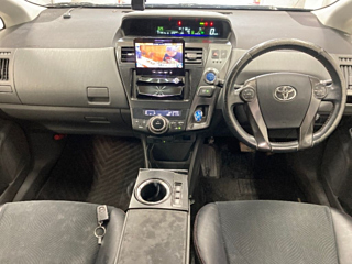 TOYOTA PRIUS ALPHA 2014