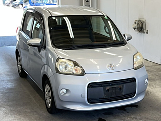 TOYOTA PORTE 2012
