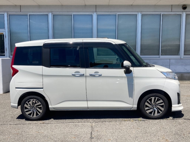 TOYOTA ROOMY 2019