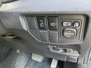 TOYOTA PRIUS 2013