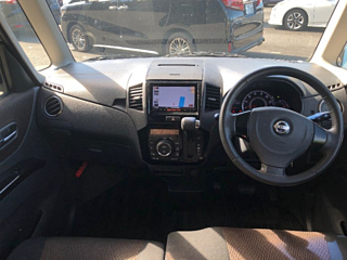 NISSAN ROOX 2012