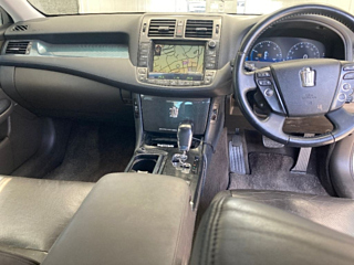 TOYOTA CROWN 2009