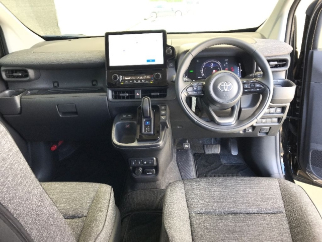 TOYOTA SIENTA 2025
