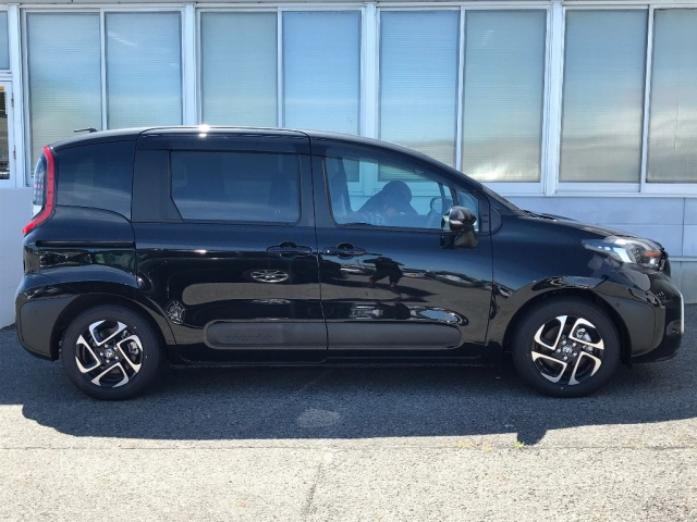 TOYOTA SIENTA 2025