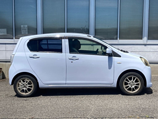 DAIHATSU MIRA E S 2012
