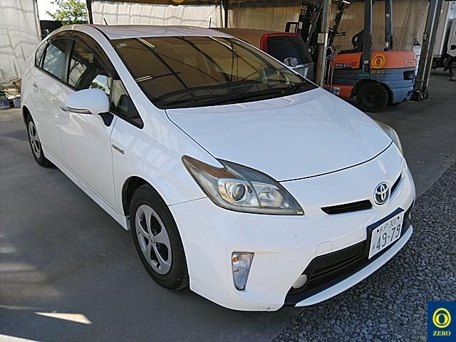 TOYOTA PRIUS 2012