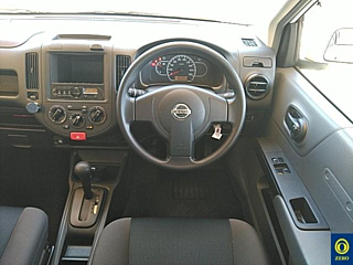 NISSAN AD 2019