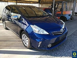 TOYOTA PRIUS ALPHA 2012